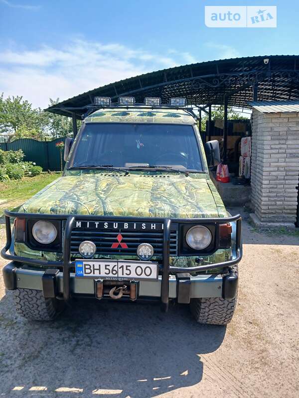 1985 mitsubishi pajero