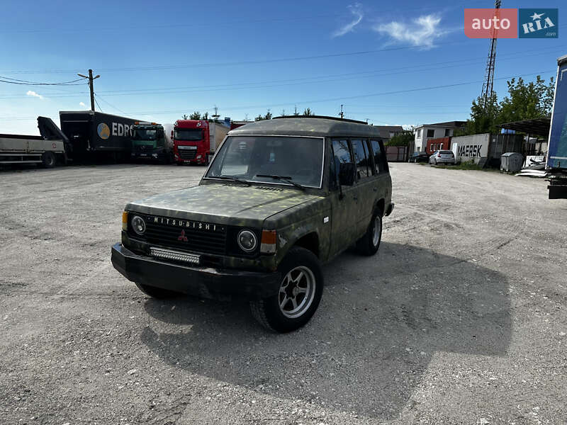 1988 mitsubishi pajero