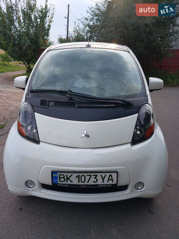 2011 mitsubishi i-miev