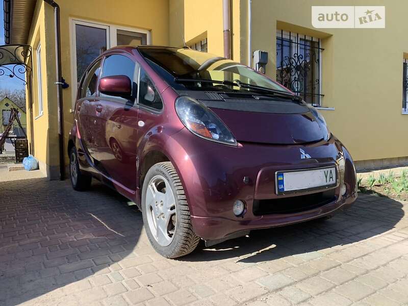 2011 mitsubishi i-miev
