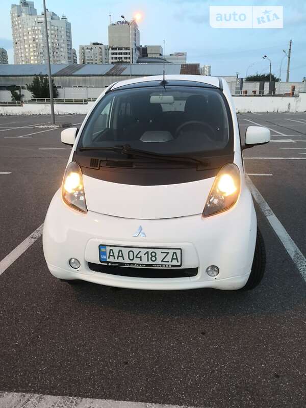 2011 mitsubishi i-miev