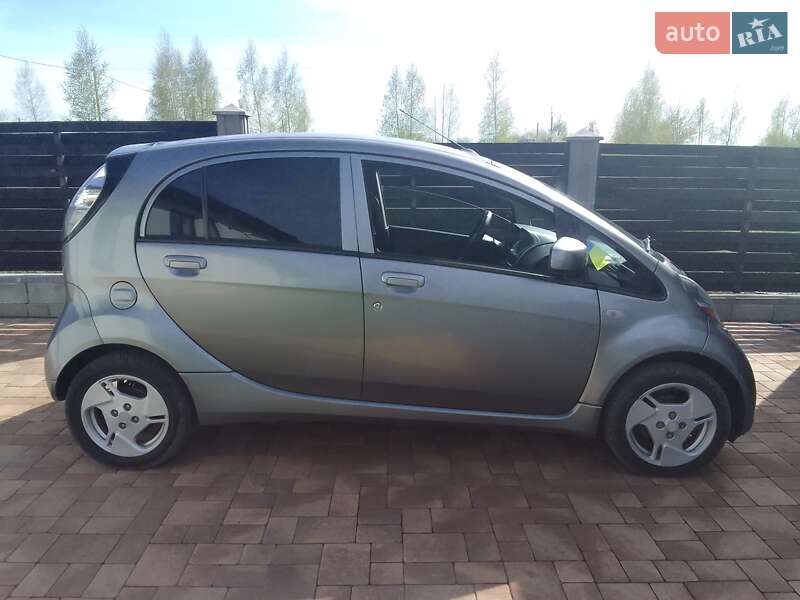 2011 mitsubishi i-miev