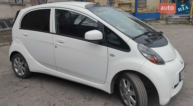 2011 mitsubishi i-miev
