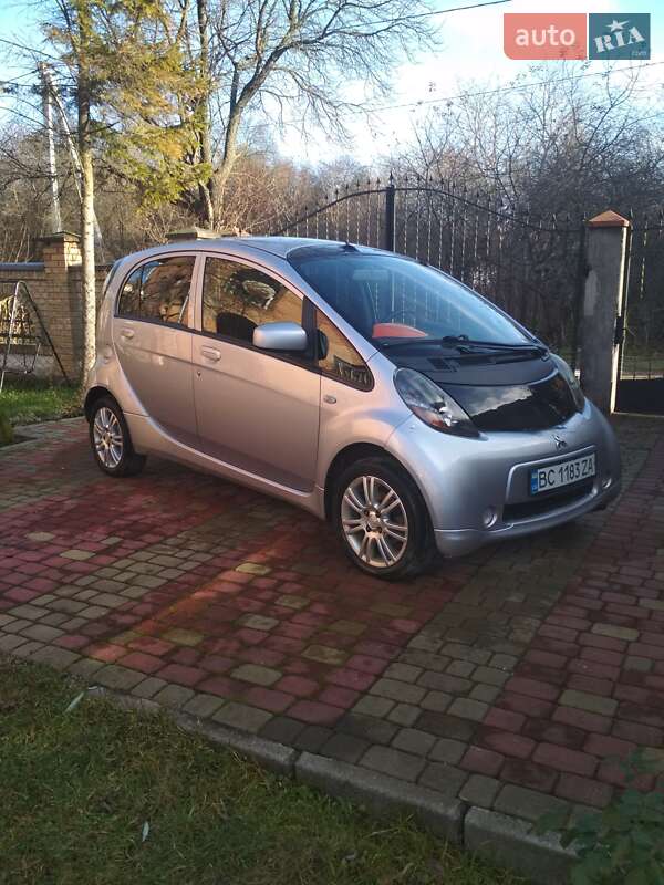 2011 mitsubishi i-miev
