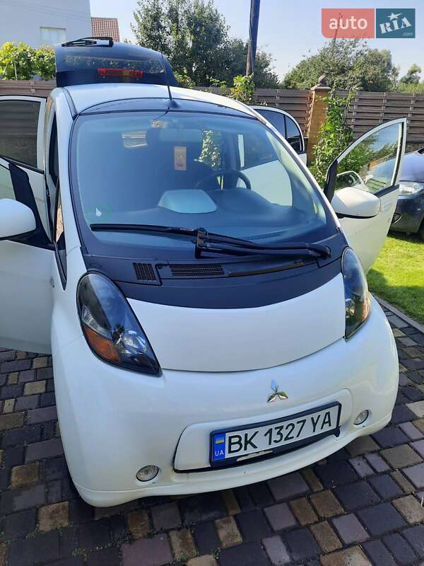 2011 mitsubishi i-miev