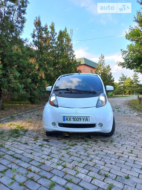 2011 mitsubishi i-miev