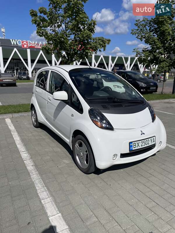 2011 mitsubishi i-miev