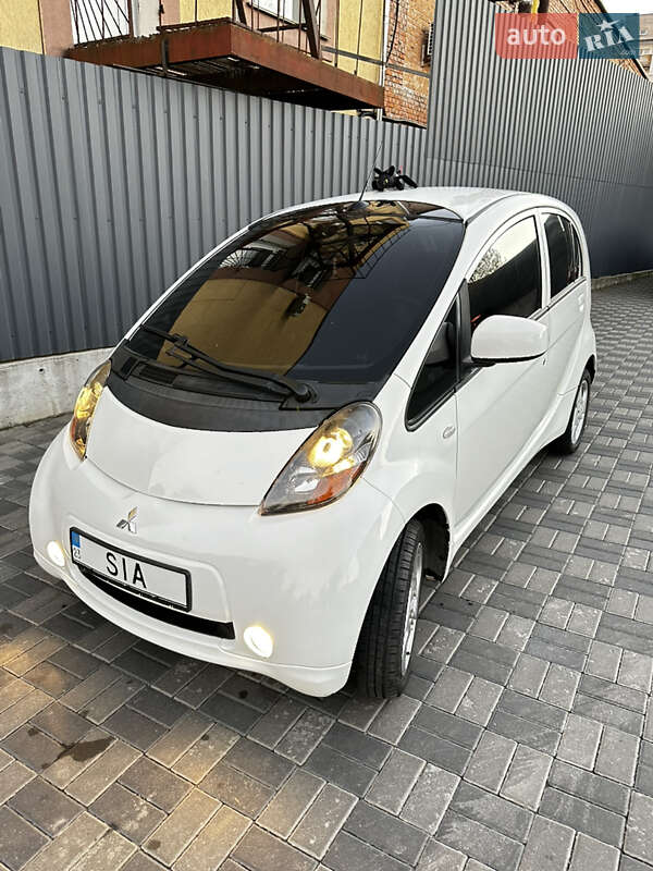 2011 mitsubishi i-miev