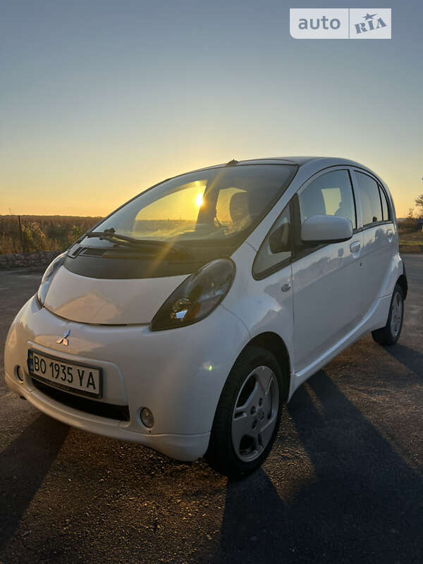 2013 mitsubishi i-miev