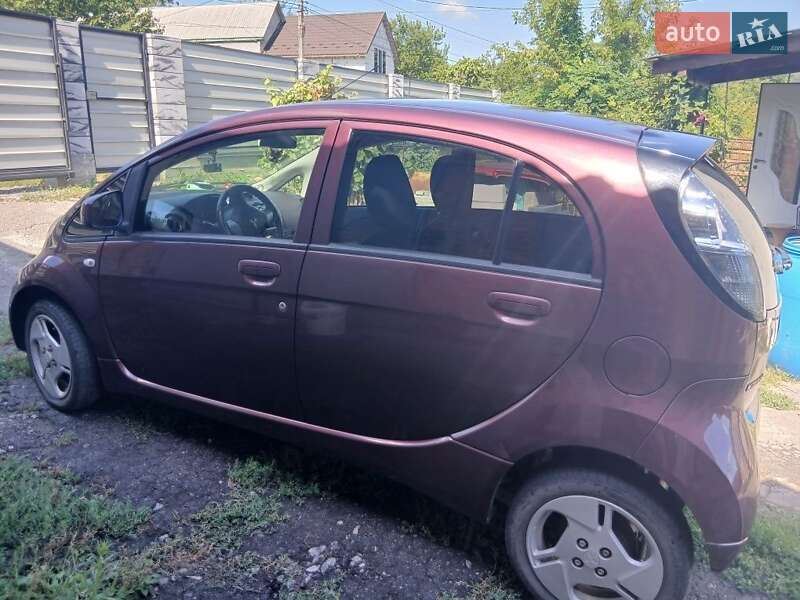 2012 mitsubishi i-miev