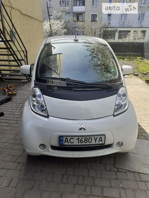 2012 mitsubishi i-miev