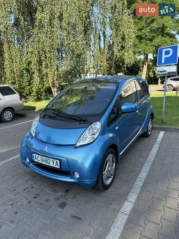 2015 mitsubishi i-miev