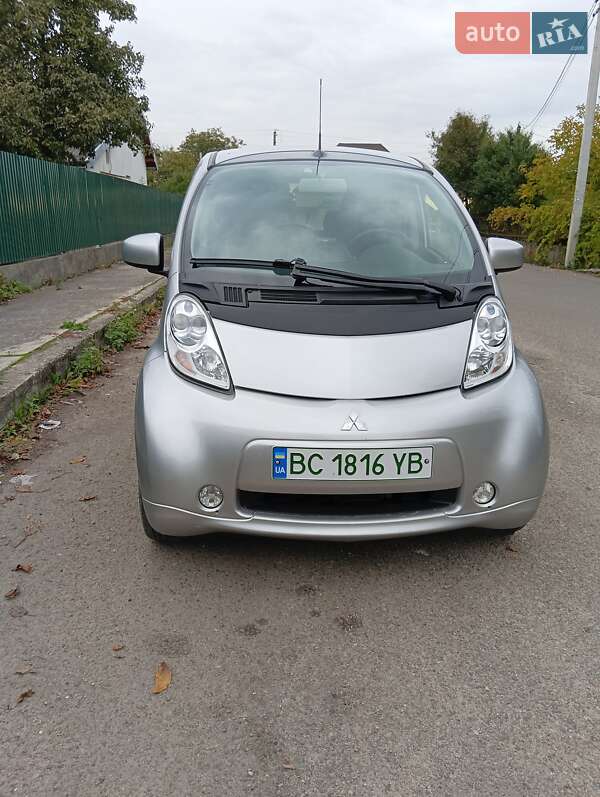 2017 mitsubishi i-miev