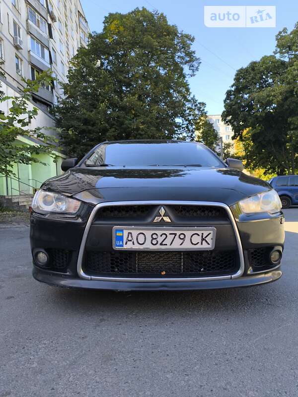 2010 mitsubishi lancer