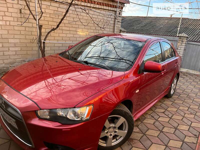 2010 mitsubishi lancer