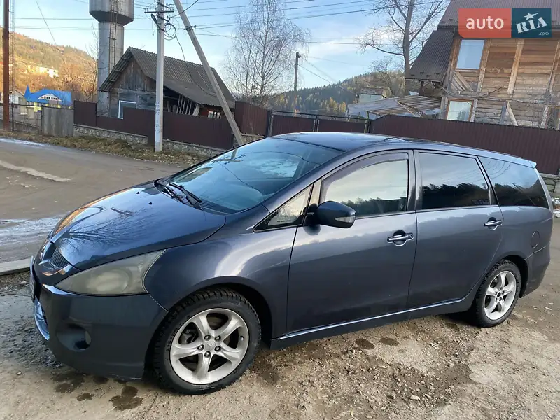 2005 mitsubishi grandis