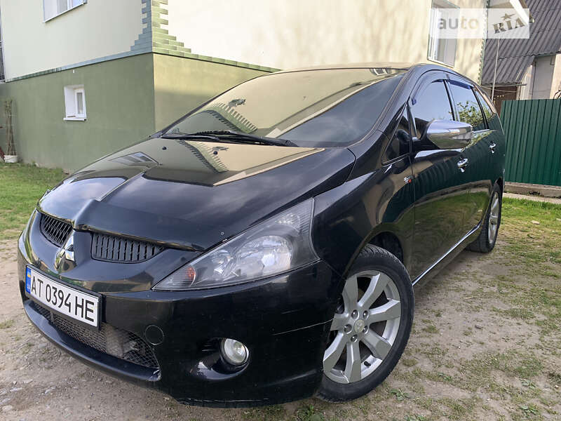 2005 mitsubishi grandis