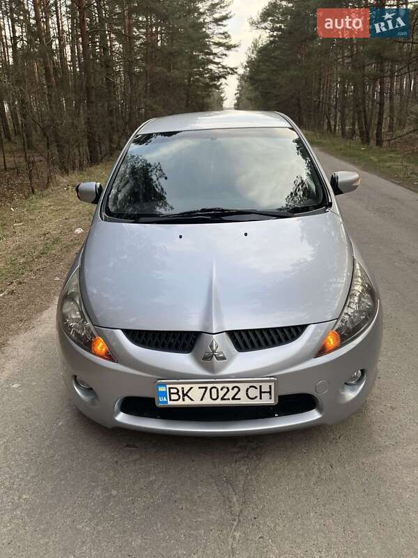 2006 mitsubishi grandis