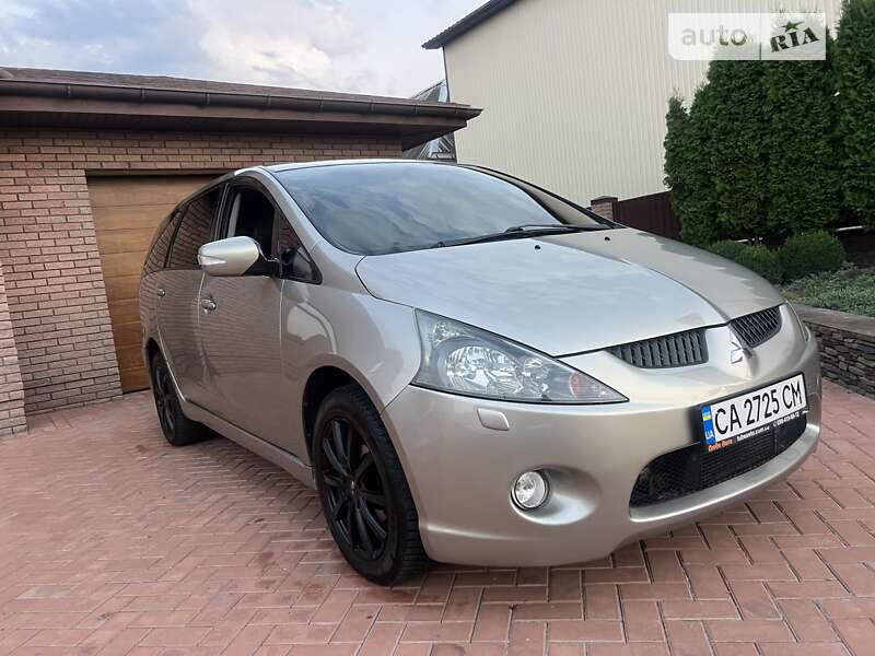 2006 mitsubishi grandis