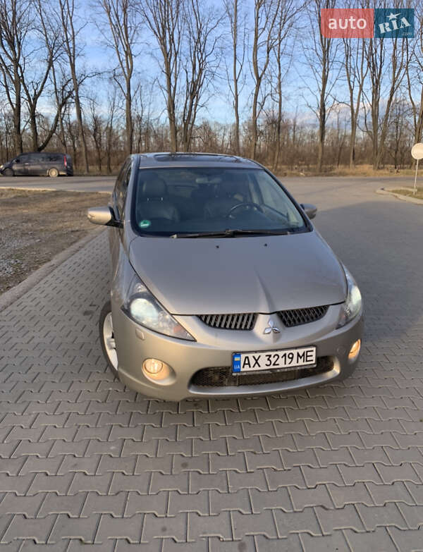2006 mitsubishi grandis