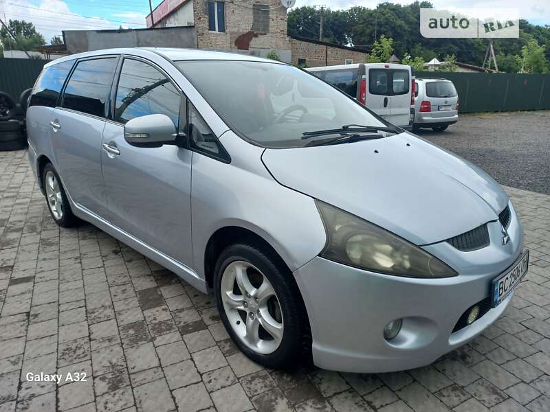 2006 mitsubishi grandis