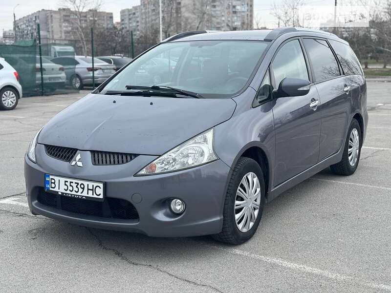 2007 mitsubishi grandis