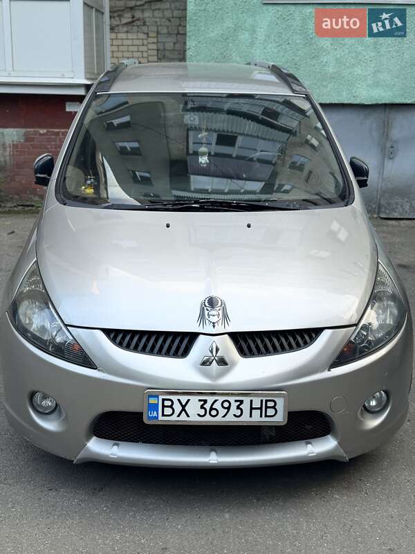 2007 mitsubishi grandis