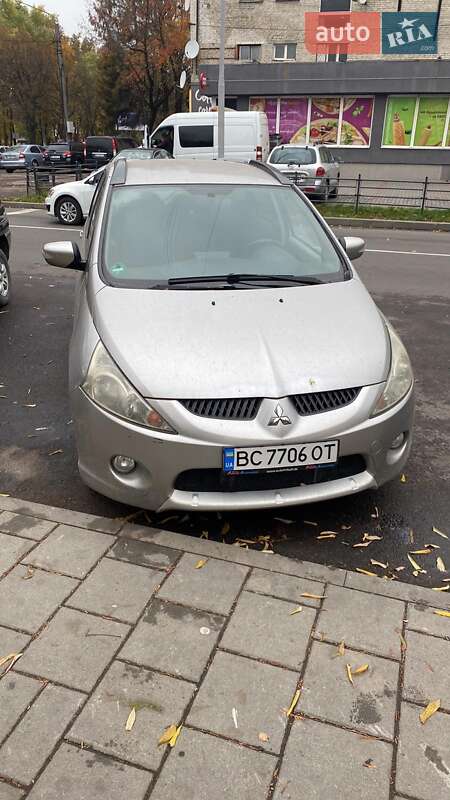 2008 mitsubishi grandis