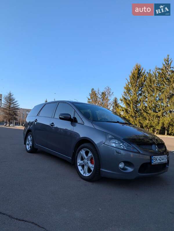 2007 mitsubishi grandis