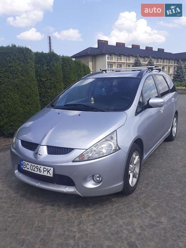 2008 mitsubishi grandis