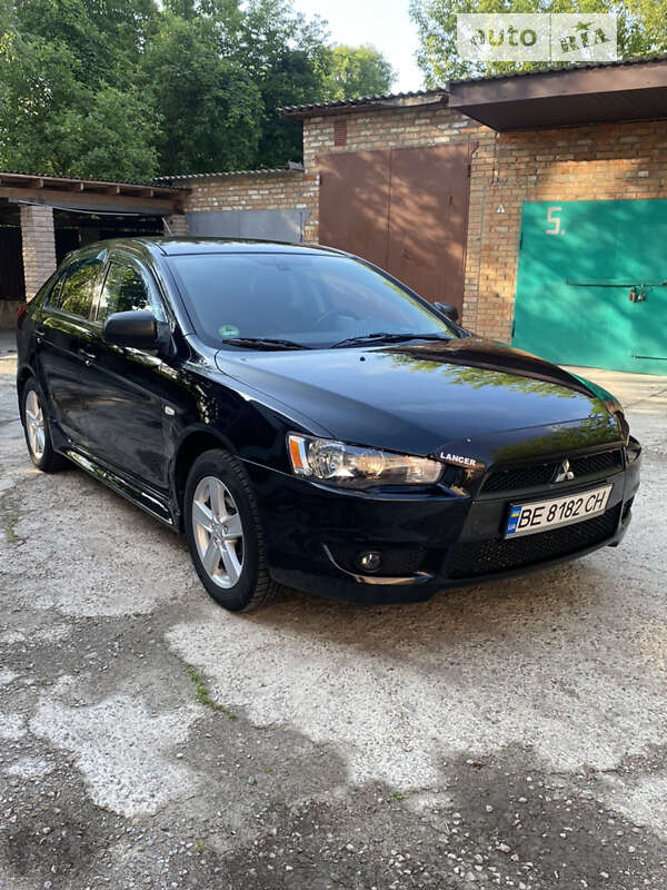 2011 mitsubishi lancer