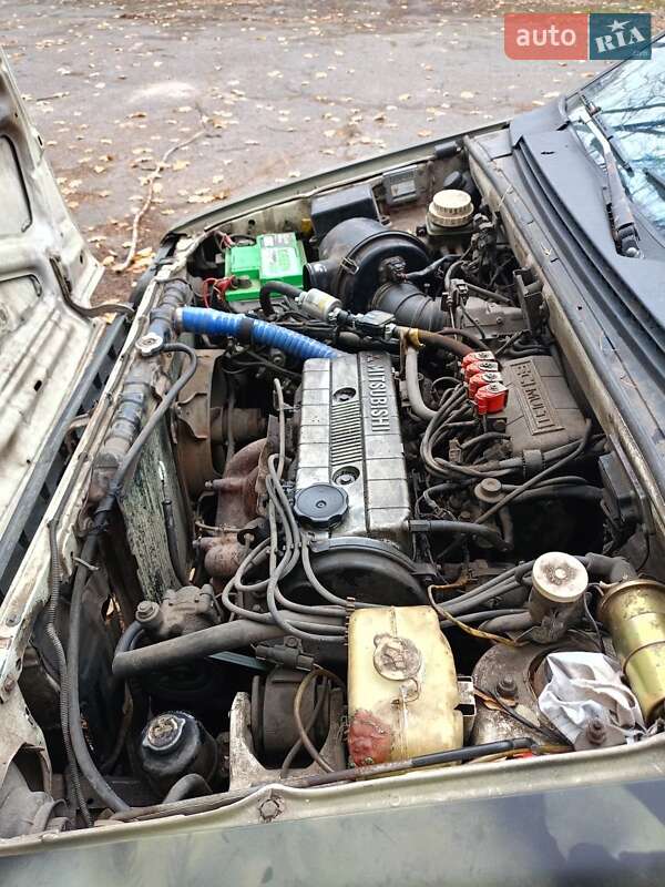 1989 mitsubishi space wagon