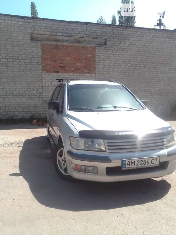 1999 mitsubishi space wagon