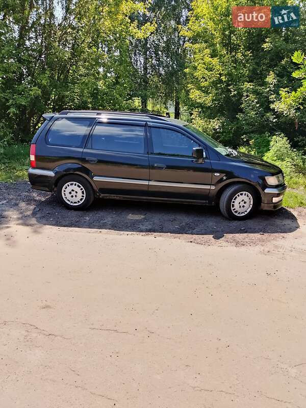 2002 mitsubishi space-wagon