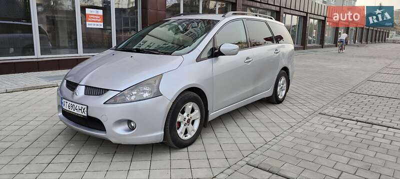 2004 mitsubishi grandis