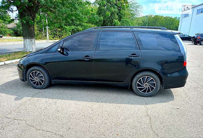 2004 mitsubishi grandis