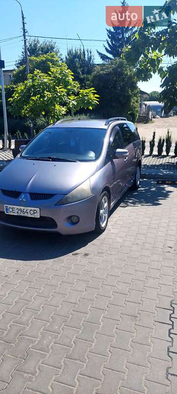 2004 mitsubishi grandis