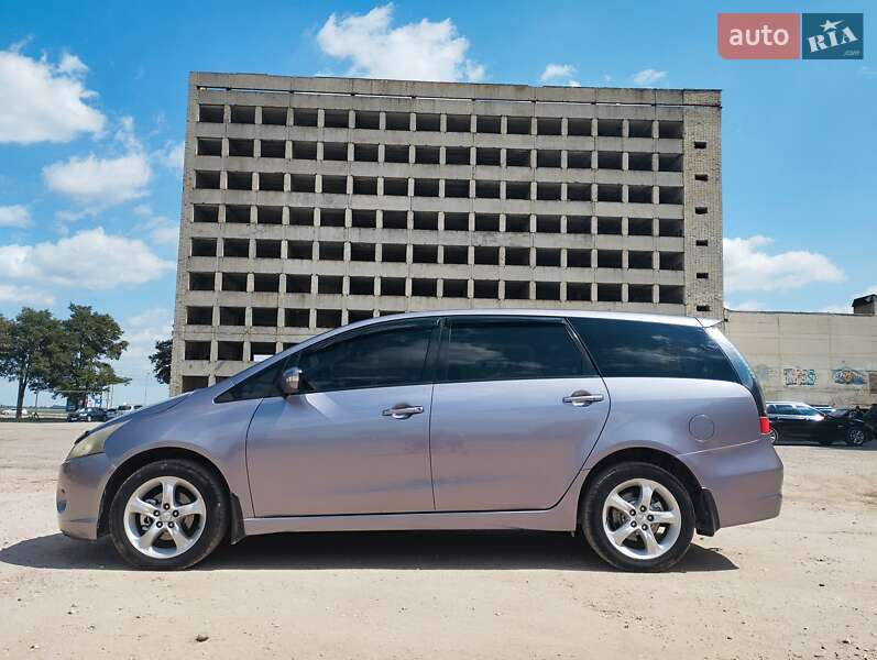 2004 mitsubishi grandis