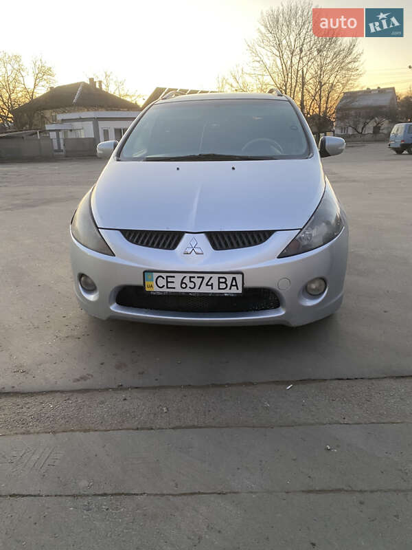2005 mitsubishi grandis