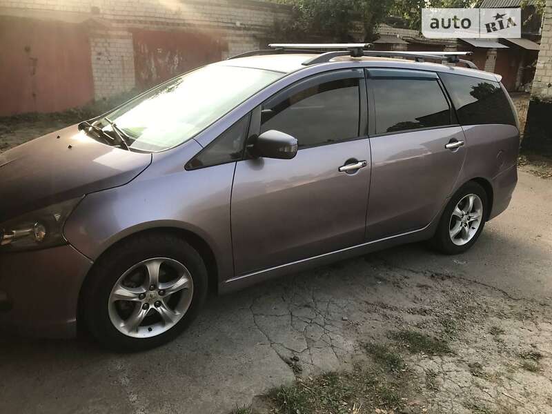 2005 mitsubishi grandis