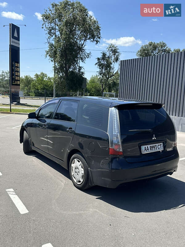 2007 mitsubishi grandis