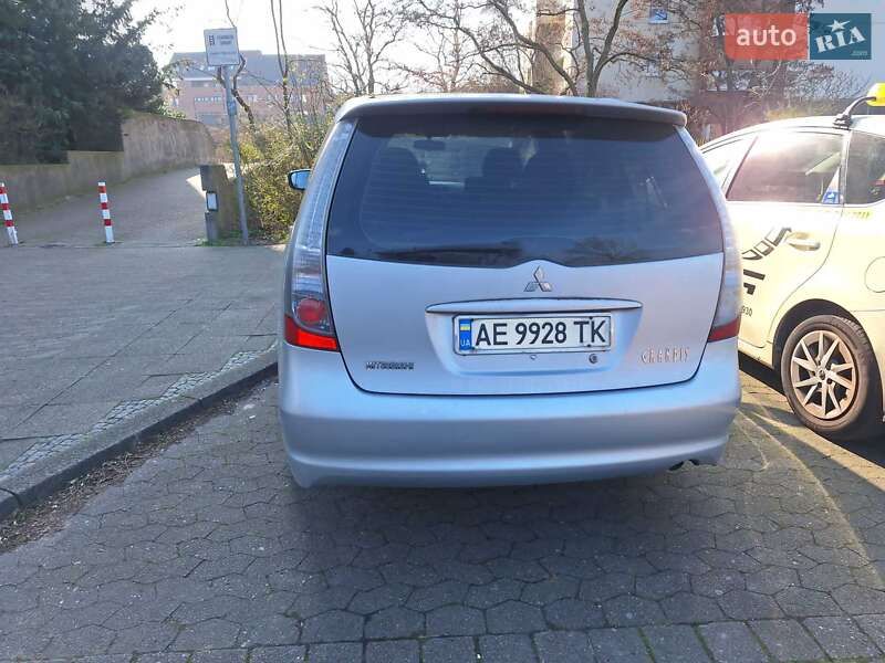 2008 mitsubishi grandis