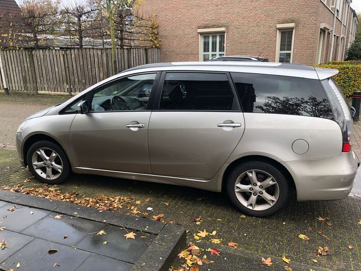 2008 mitsubishi grandis