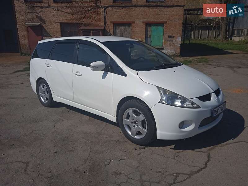 2008 mitsubishi grandis