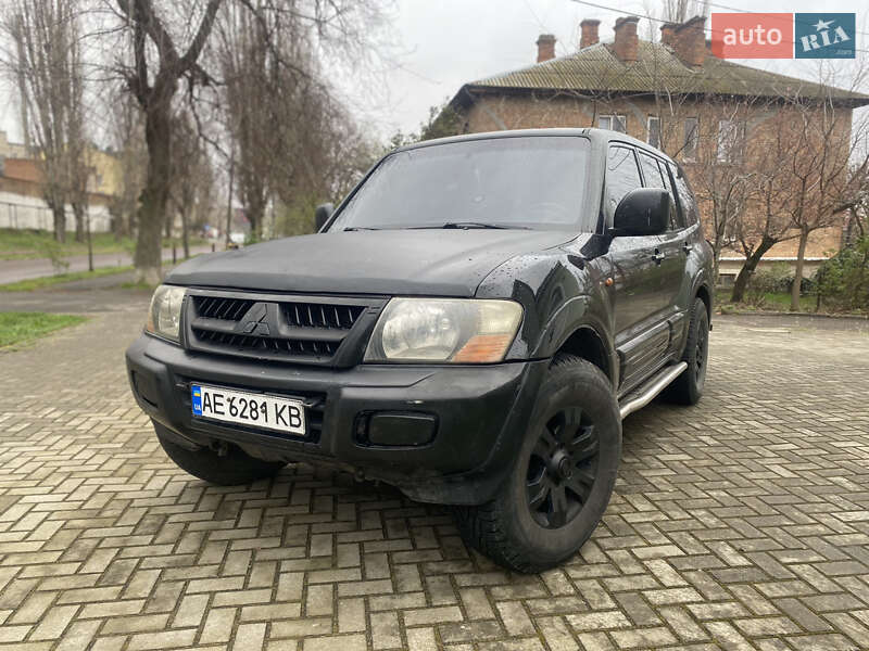 2000 mitsubishi pajero