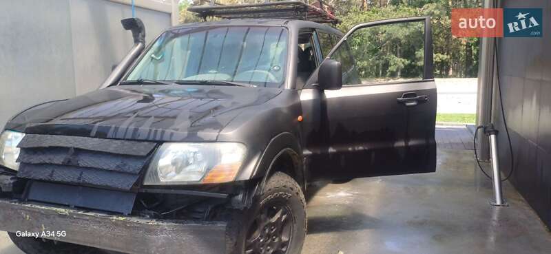 2000 mitsubishi pajero