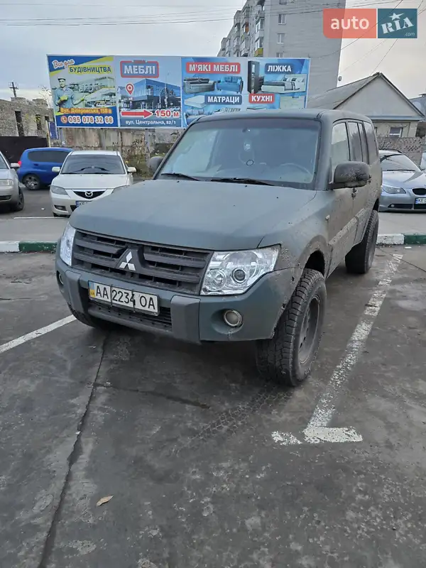 2007 mitsubishi pajero