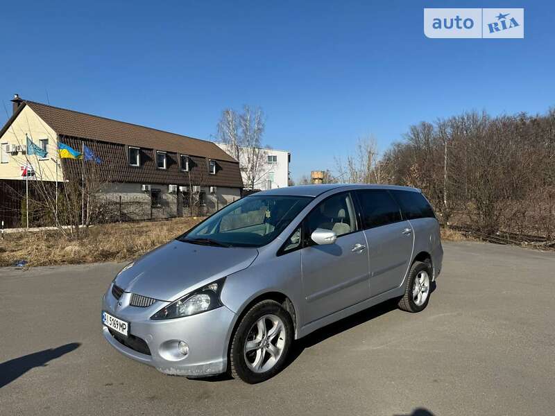 2004 mitsubishi grandis
