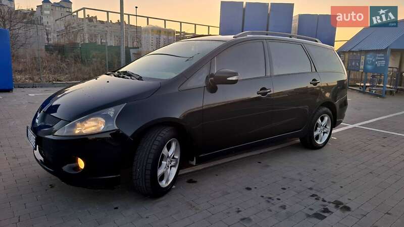 2004 mitsubishi grandis