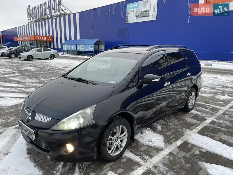 2005 mitsubishi grandis